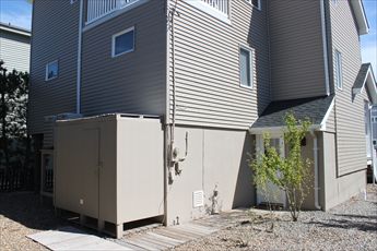 11504 Beach Avenue, Haven Beach (Ocean Side)