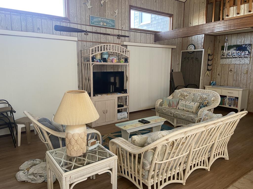 12201 Ocean Avenue, The Dunes (Ocean Front)