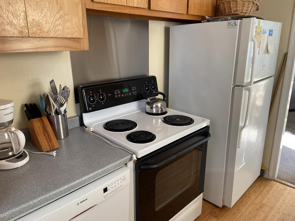 121 East 28th Street, Beach Haven Gardens (Ocean Side)