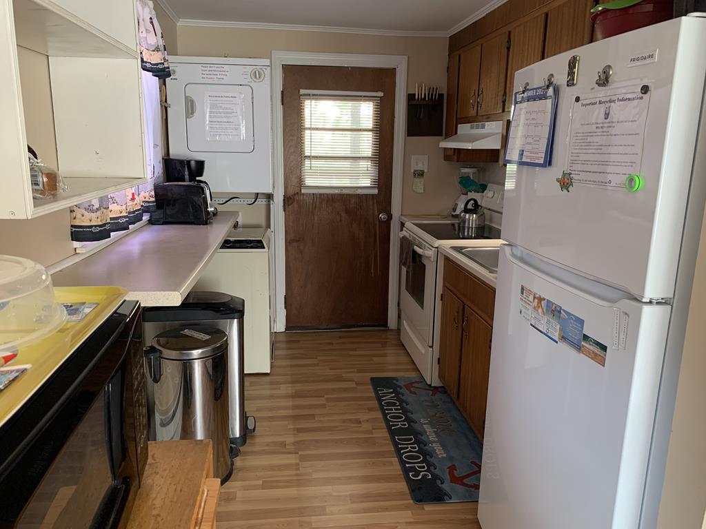 11 E. 87th Street 1st Floor, Brighton Beach (Ocean Side)