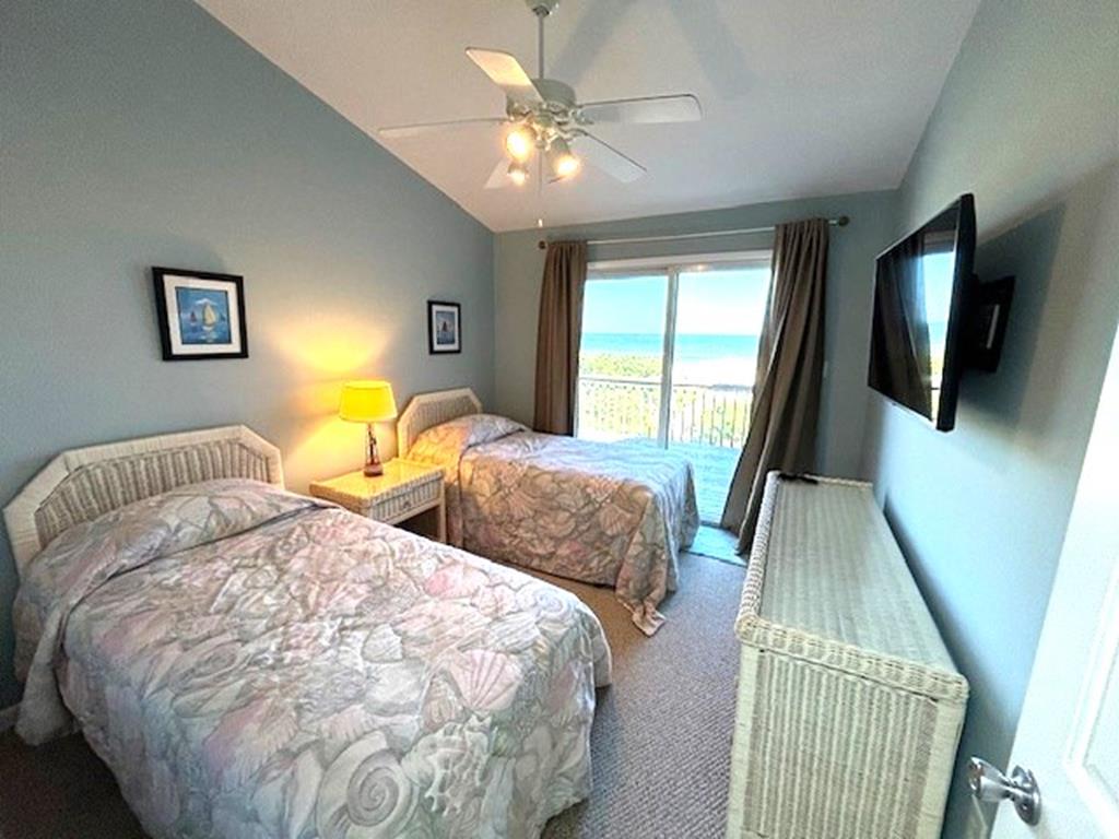 127 Iroquois Avenue, Beach Haven (Ocean Front)