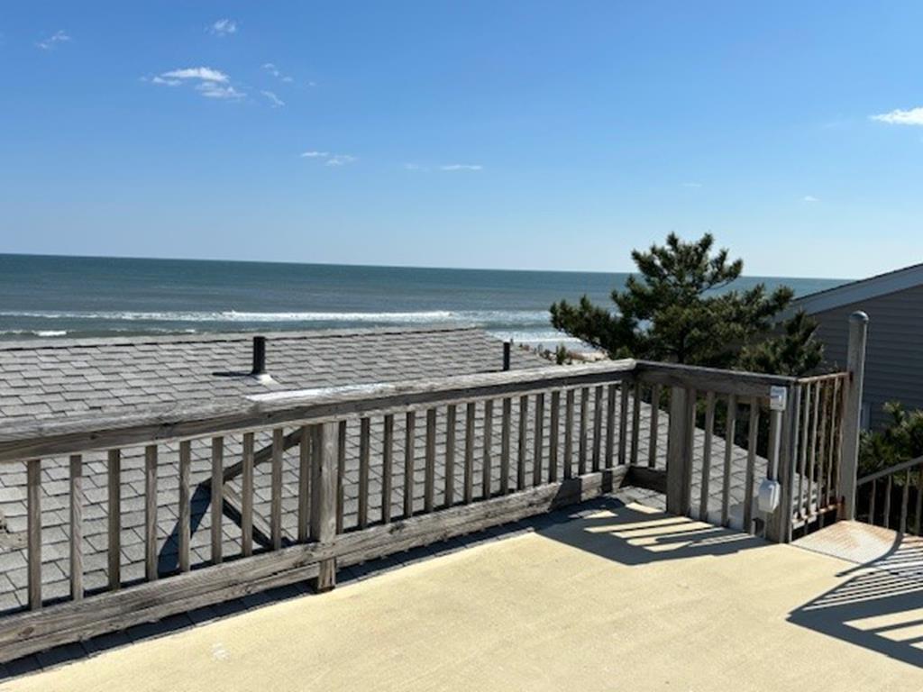 127 Iroquois Avenue, Beach Haven (Ocean Front)