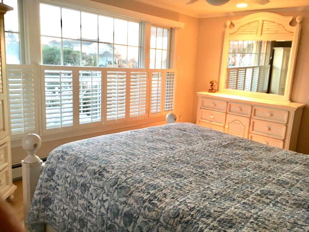 512 Leeward Avenue, Beach Haven (Bayside)