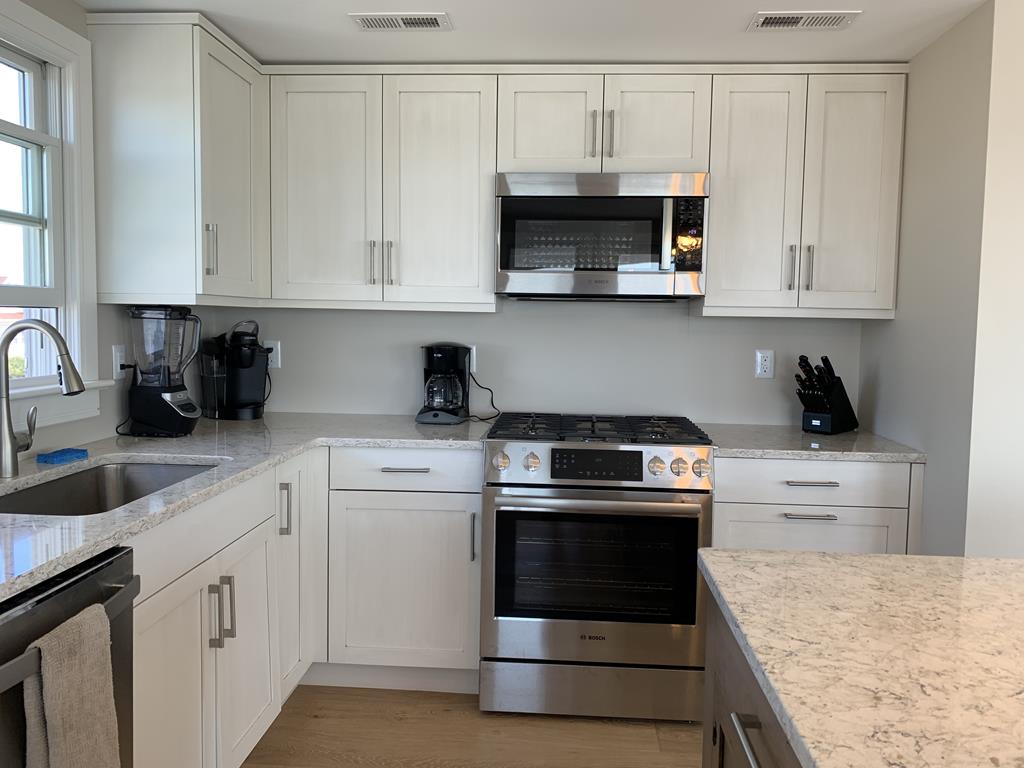 115 W South 33rd Street, Beach Haven Gardens (Bay Front)