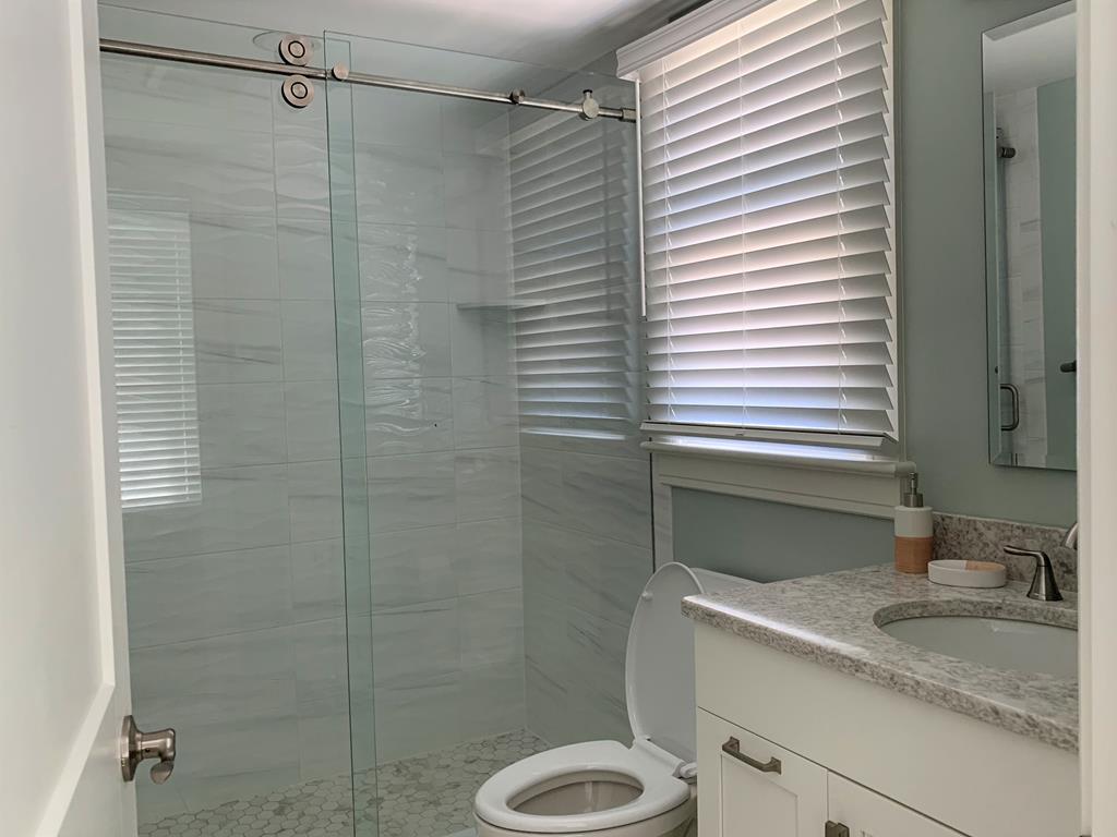 115 W South 33rd Street, Beach Haven Gardens (Bay Front)