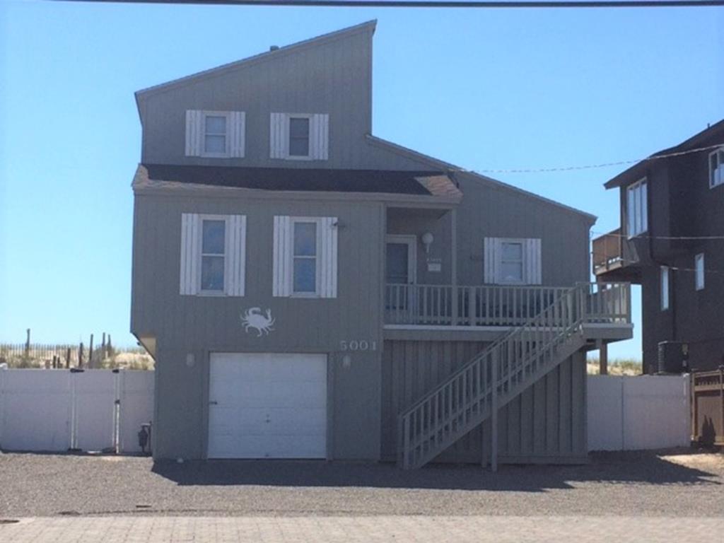 5001 S Long Beach Boulevard, Holgate