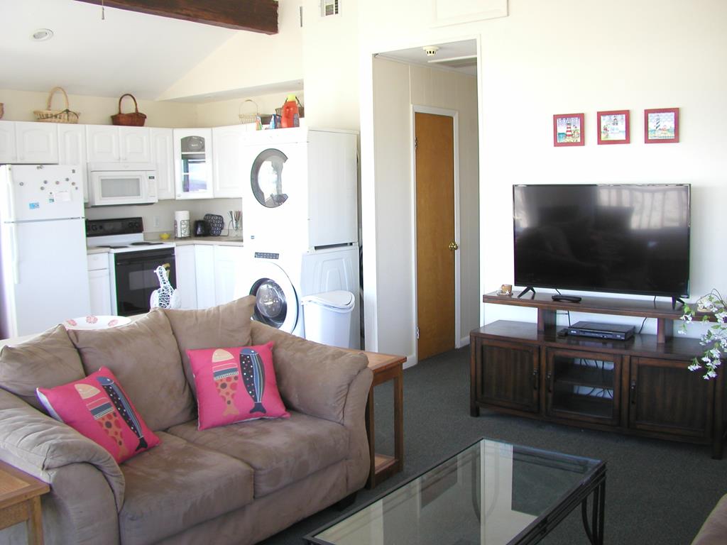 200 Stratford Avenue    1st Floor, Beach Haven (Ocean Front)