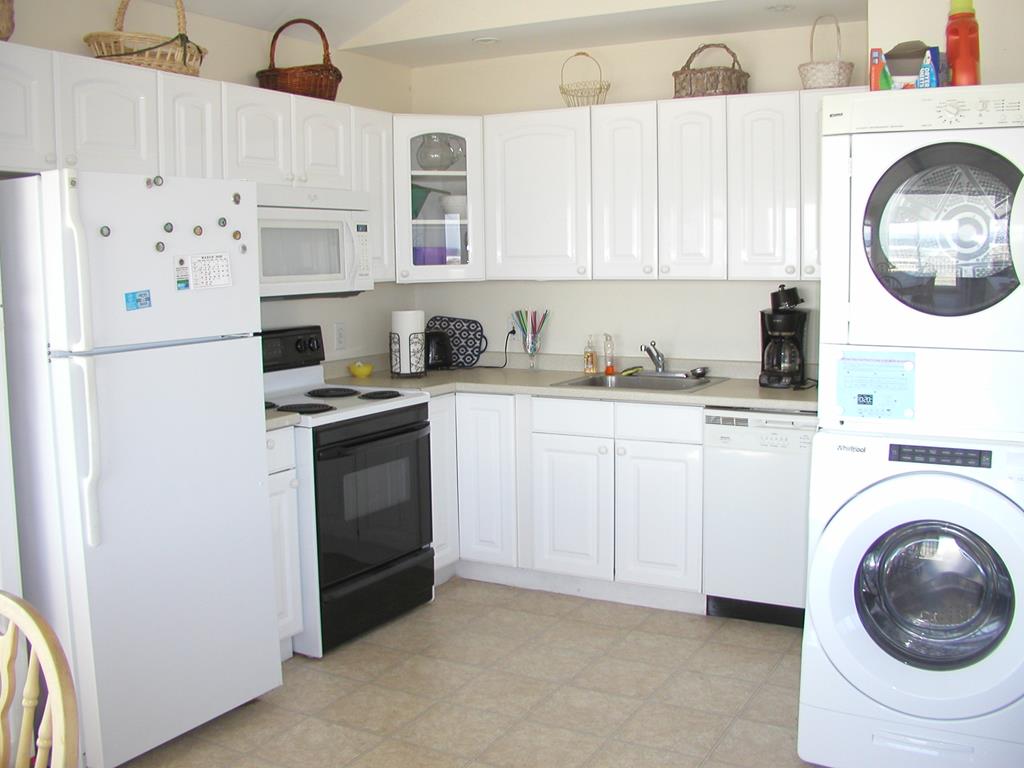 200 Stratford Avenue    1st Floor, Beach Haven (Ocean Front)