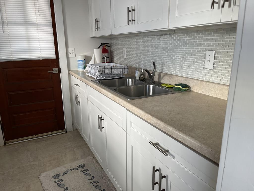 13607 Atlantic Avenue, Beach Haven Gardens (Ocean Block)