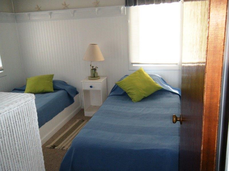 13607 Atlantic Avenue, Beach Haven Gardens (Ocean Block)