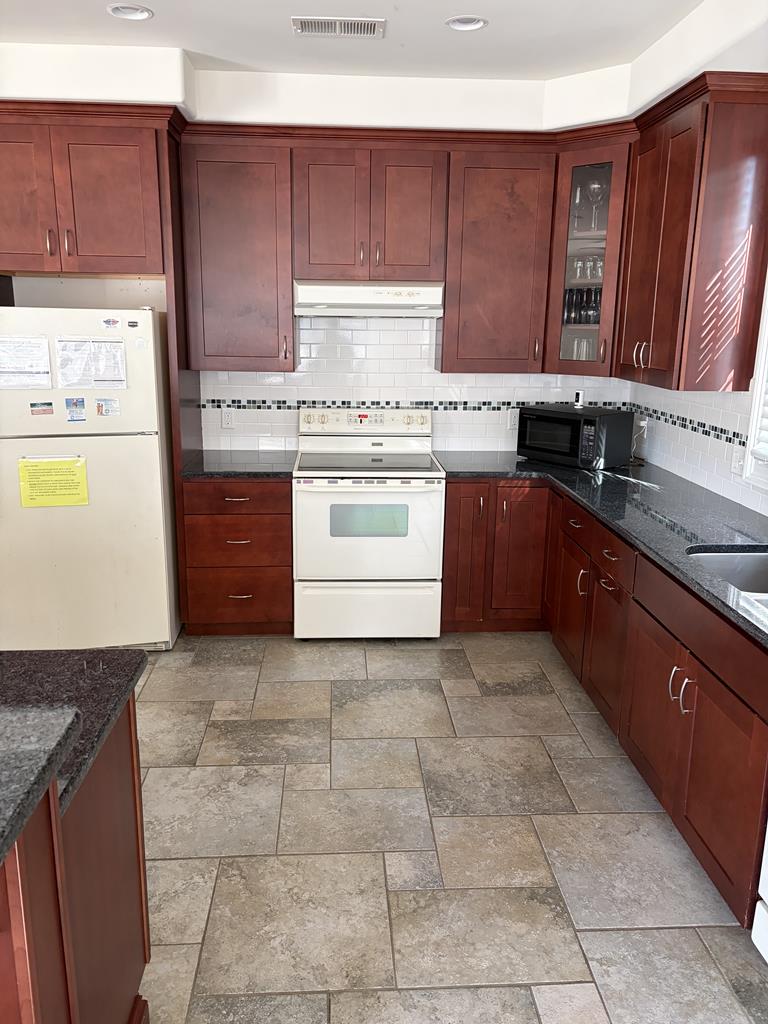 118 E 25th Street, Spray Beach (Ocean Side)