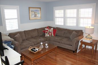 810 Beach Avenue, Beach Haven (Ocean Side)