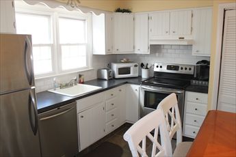 810 Beach Avenue, Beach Haven (Ocean Side)