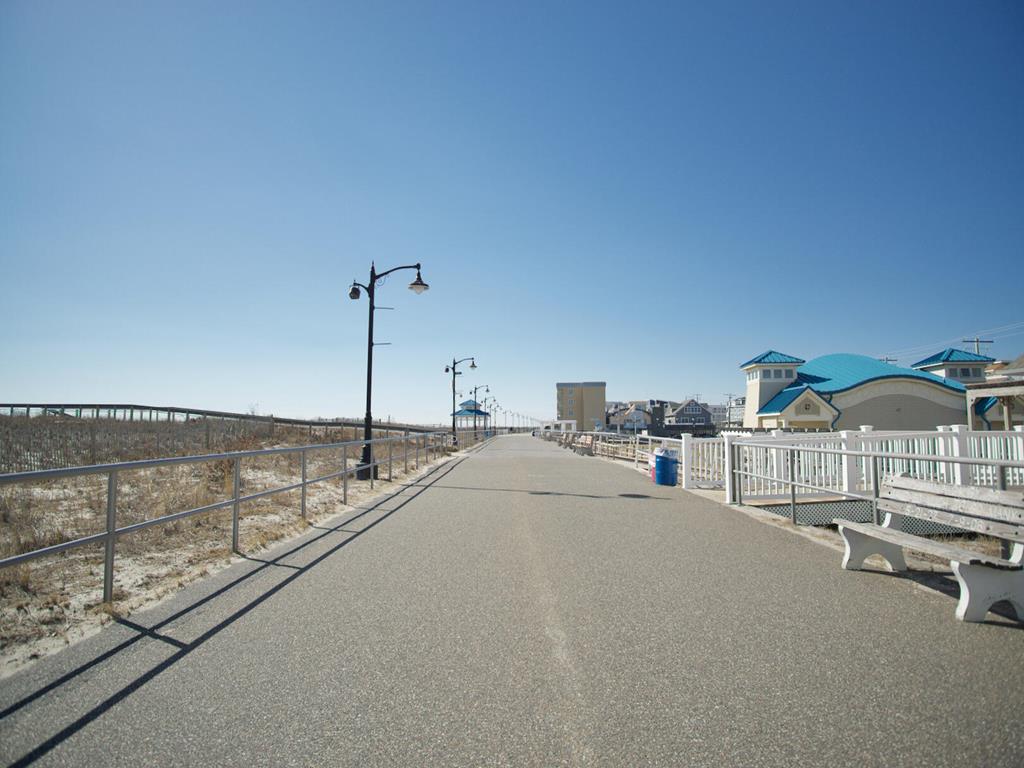3901 Promenade, Sea Isle City (Beach Front)