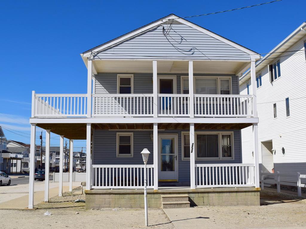 7712 Pleasure Avenue, Sea Isle City (Beach Block)