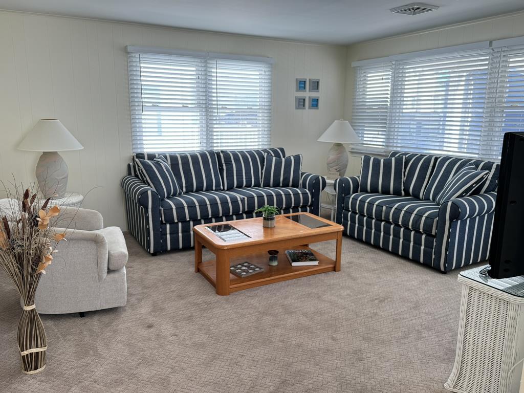 7712 Pleasure Avenue, Sea Isle City (Beach Block)