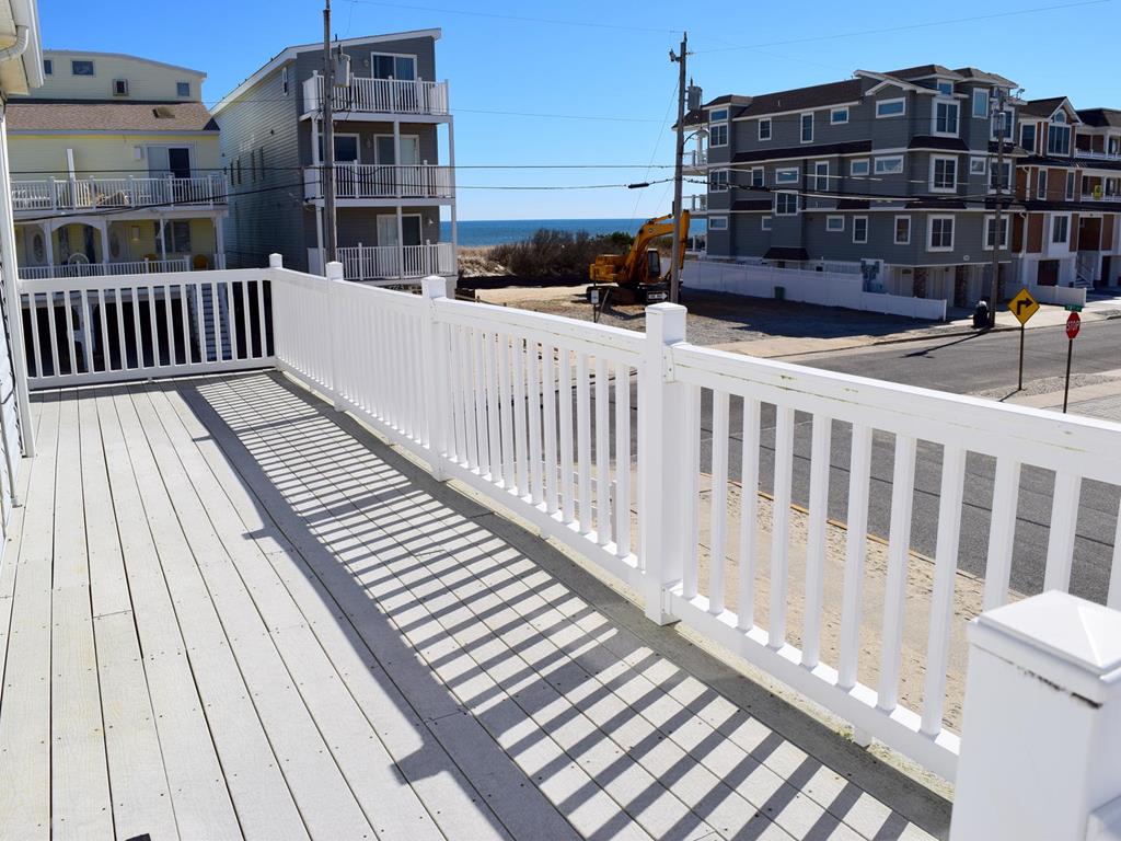 7712 Pleasure Avenue, Sea Isle City (Beach Block)