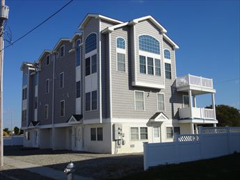 18 33rd Street, Sea Isle City (Beach Front)