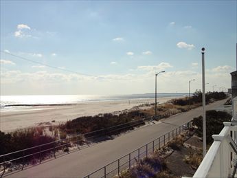 18 33rd Street, Sea Isle City (Beach Front)