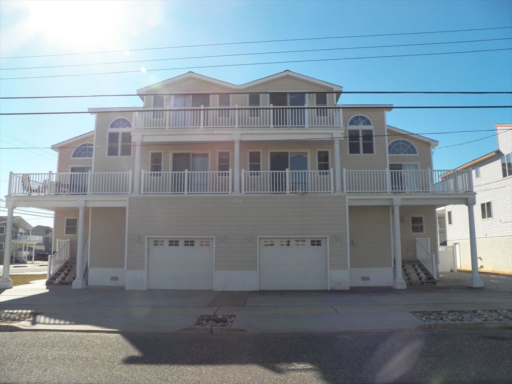 202 78th Street - Picture 