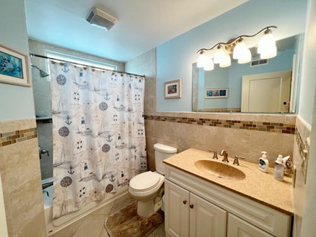 8 59th Street - Picture 
