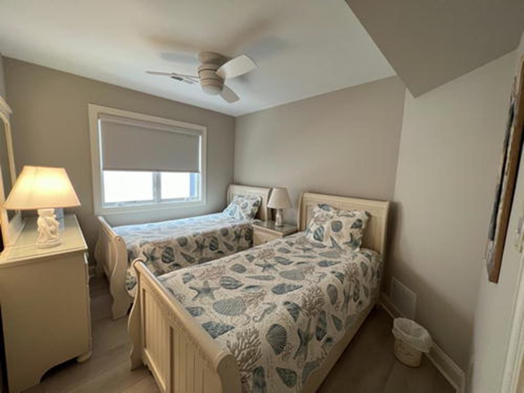 8 59th Street - Picture 