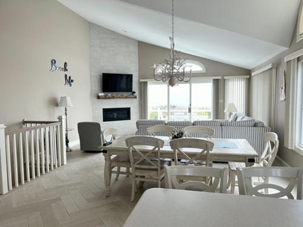 8 59th Street - Picture 