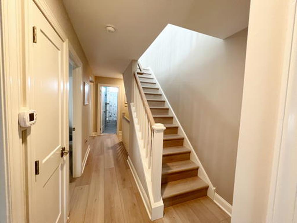8 59th Street - Picture 