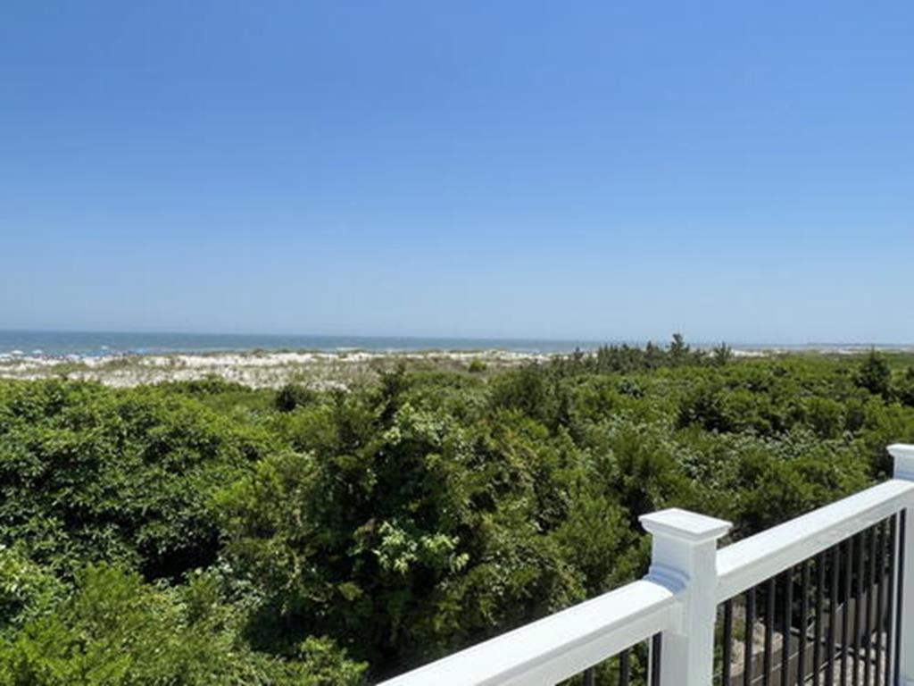 8 59th Street - Picture 