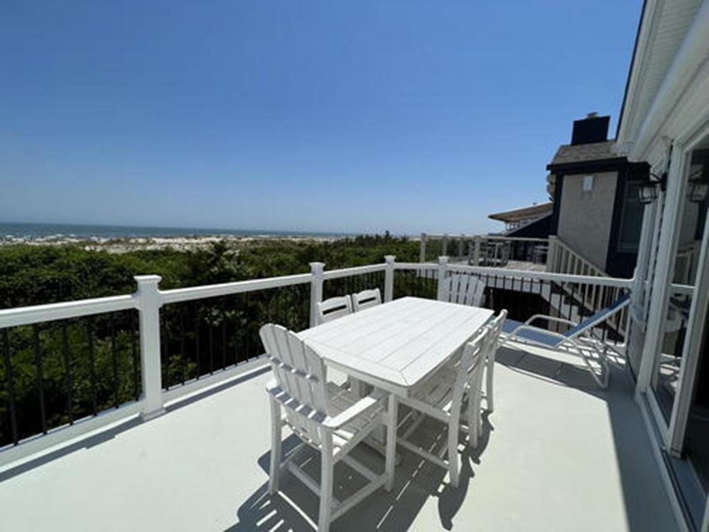 8 59th Street - Picture 