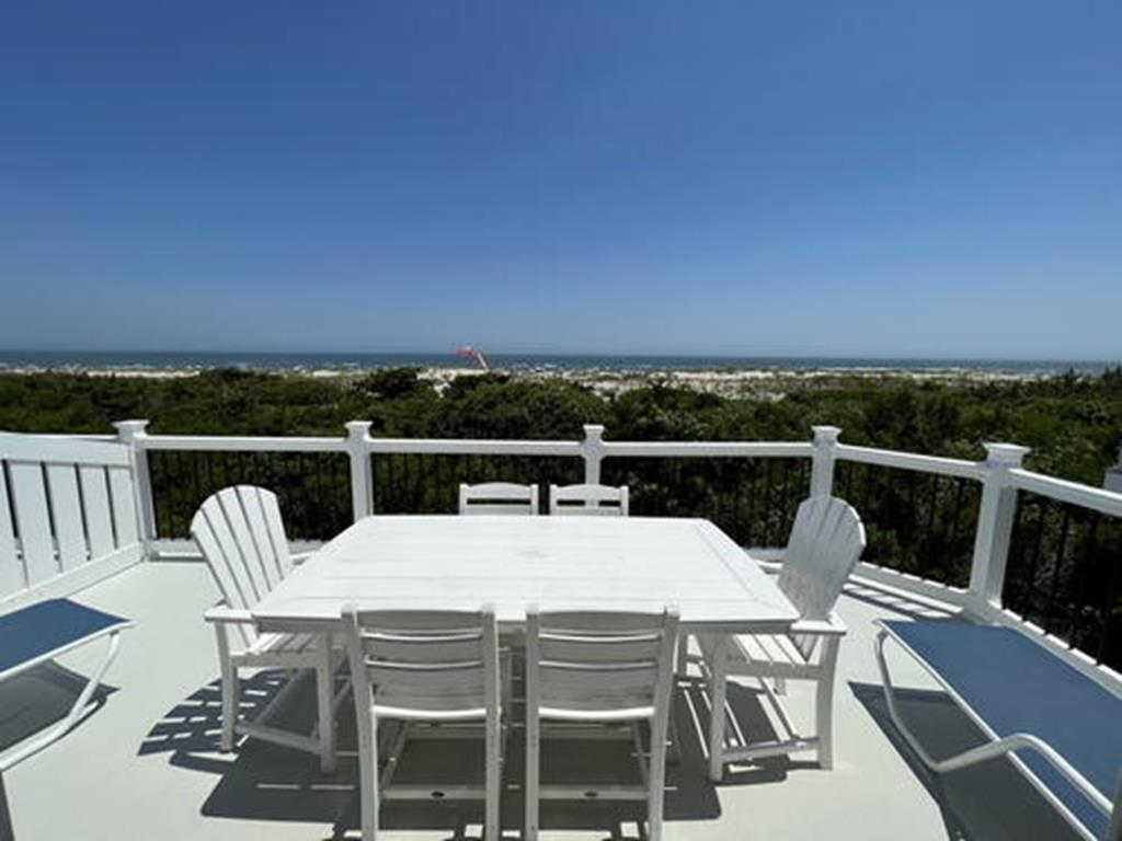 8 59th Street - Picture 