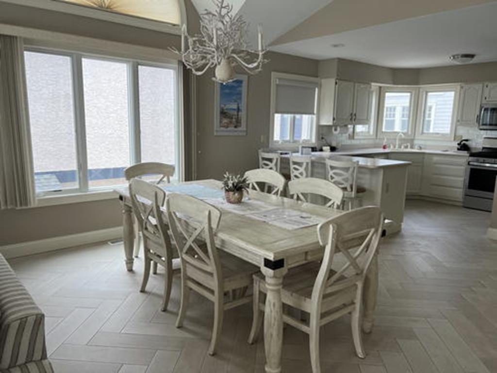 8 59th Street - Picture 