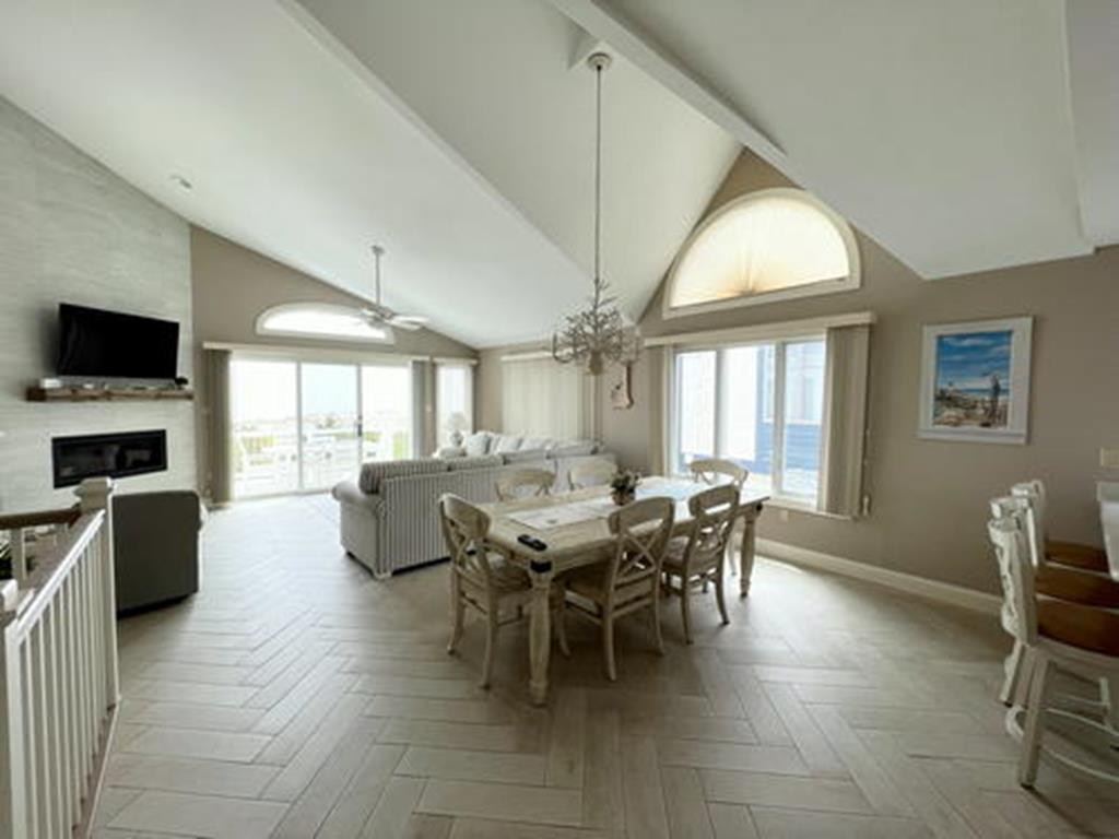 8 59th Street - Picture 
