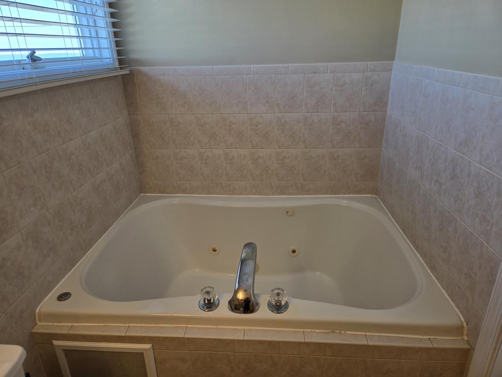 2305 Landis Avenue - Picture 