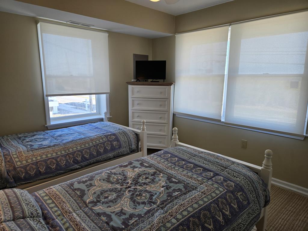 2305 Landis Avenue - Picture 