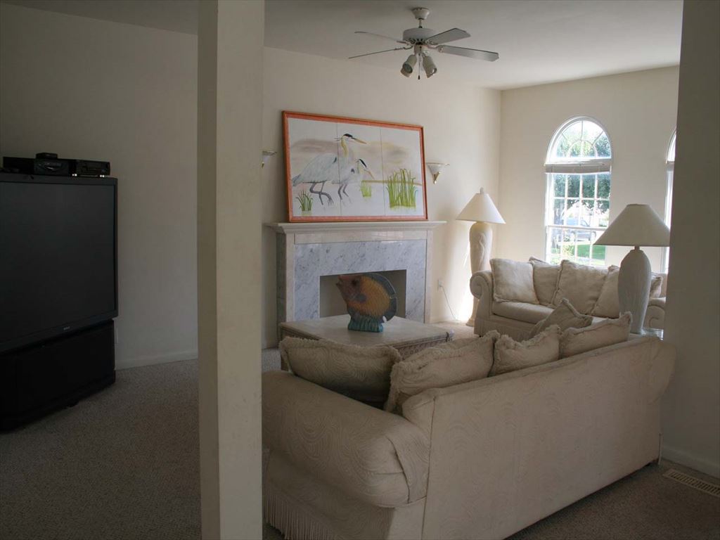 7904 Central Avenue - Picture 