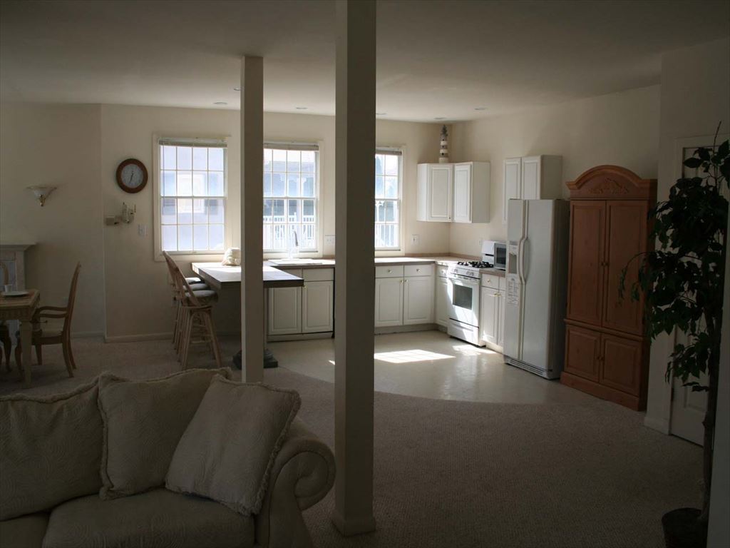 7904 Central Avenue - Picture 