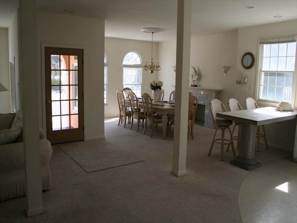 7904 Central Avenue - Picture 