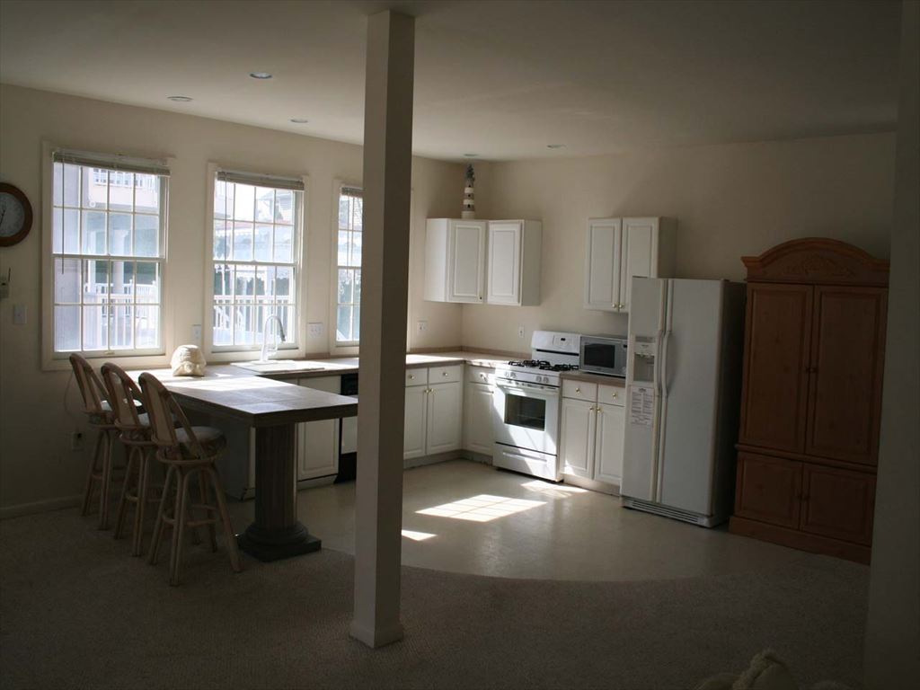 7904 Central Avenue - Picture 
