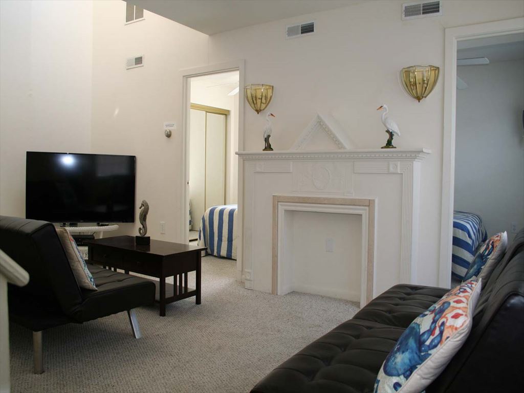 7904 Central Avenue - Picture 