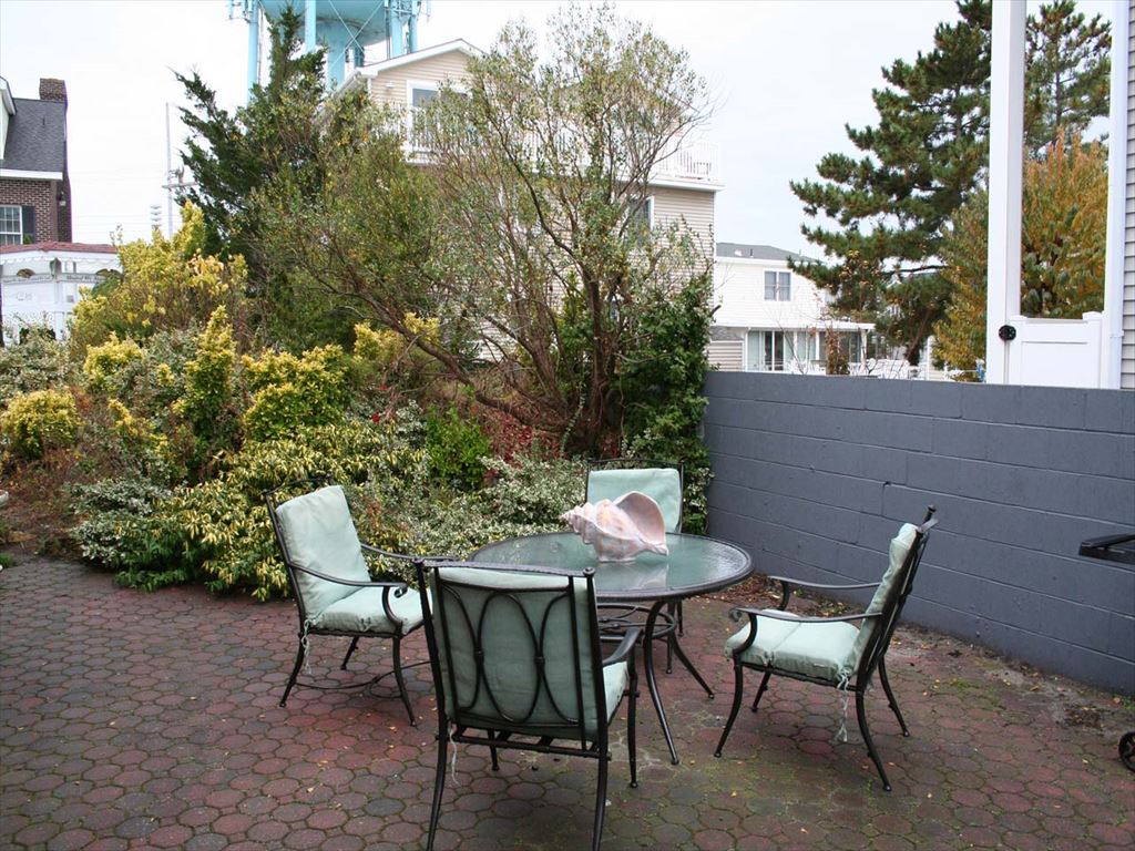 7904 Central Avenue - Picture 