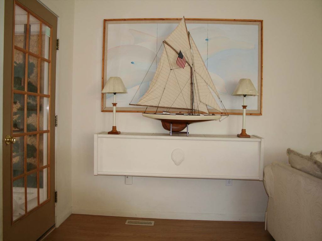 7904 Central Avenue - Picture 