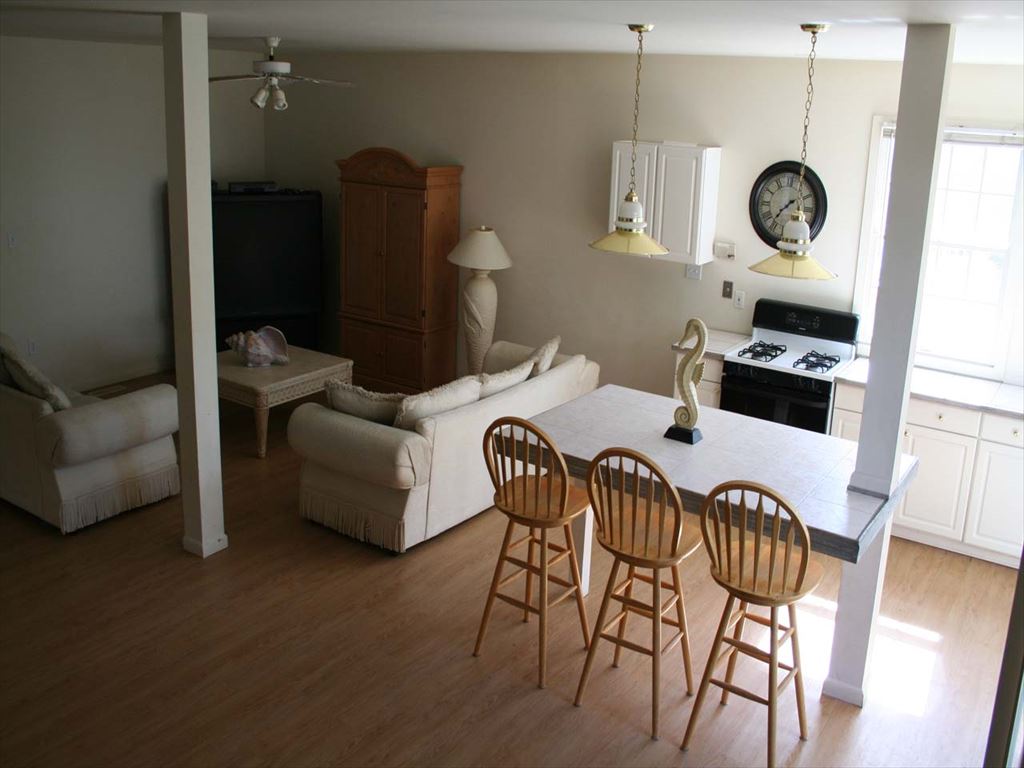 7904 Central Avenue - Picture 