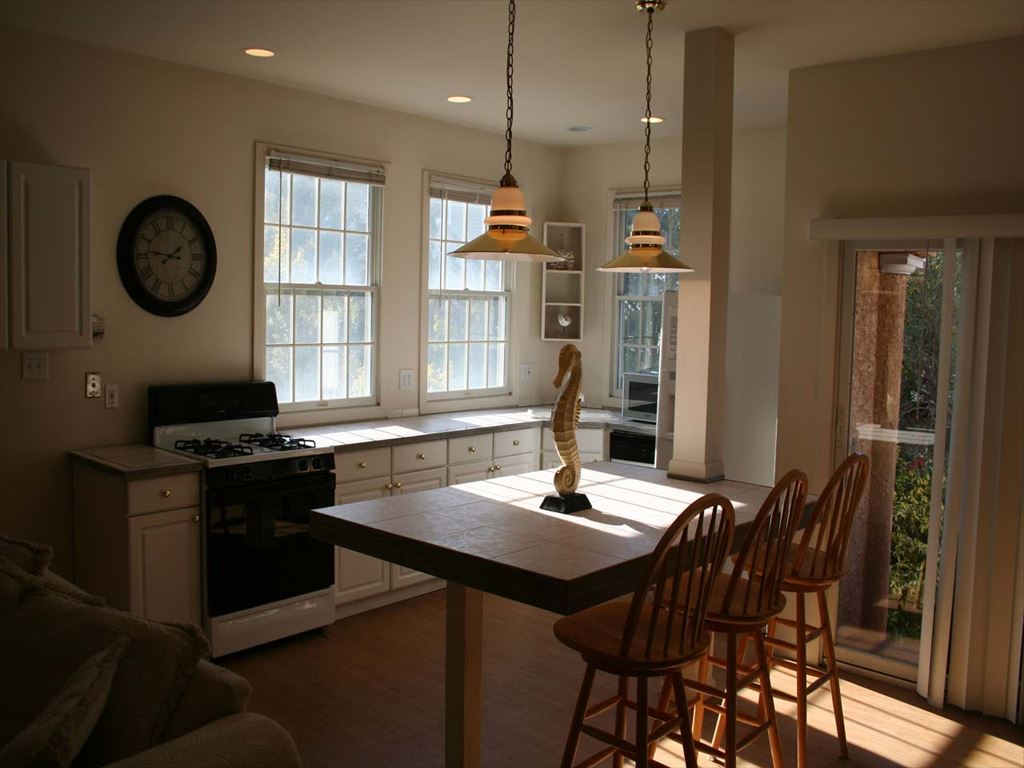 7904 Central Avenue - Picture 