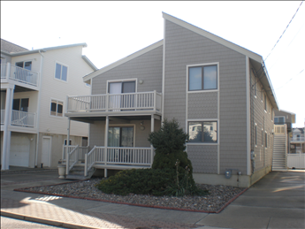 4 68th Street - Picture 