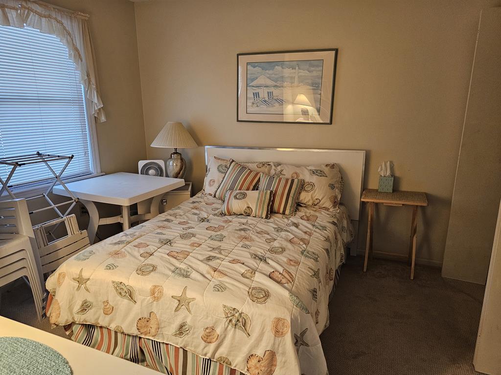 4400 Pleasure Avenue - Picture 