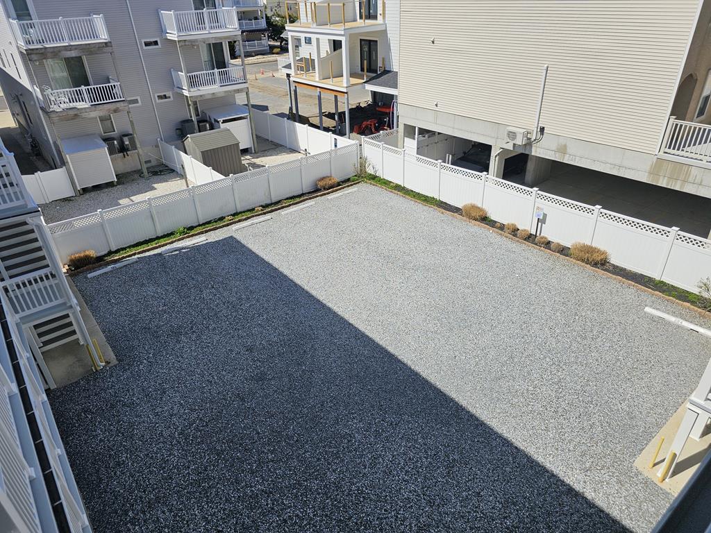 4400 Pleasure Avenue - Picture 