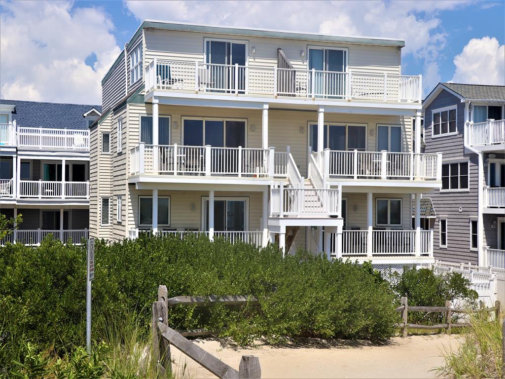 6701 Pleasure Avenue, Sea Isle City (Beach Front)