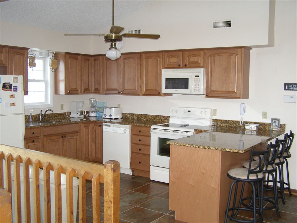6605 Central Avenue. - Picture 