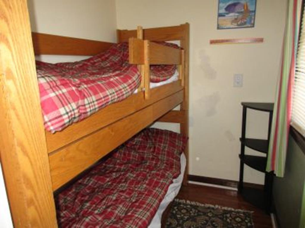 4400 Beach - Picture 